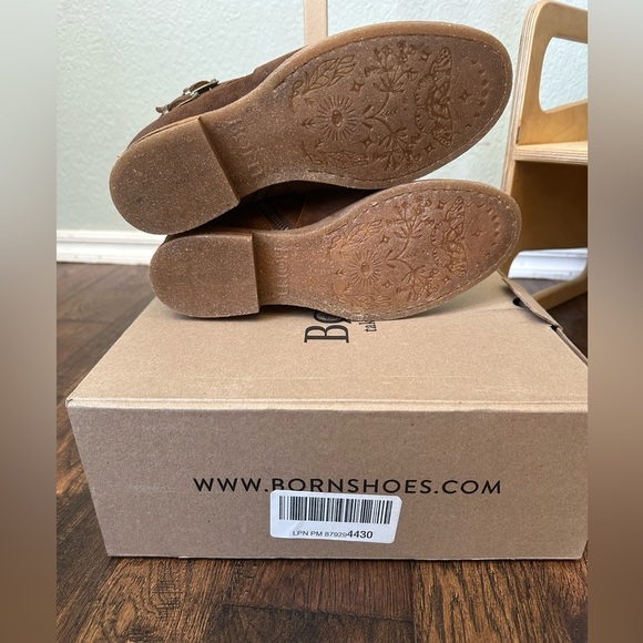 Born | Moraga in Glazed Ginger Distressed (Brown) - Picture 12 of 12